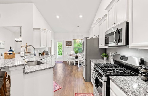 Red Hill Casa | Eagle’s Nest: Myrtle Beach Home in Legends Golf Resort + Pool