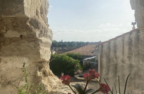 Fontvieille Casa | Granja / Loft en dos niveles, en el antiguo molino de aceite, XVIII