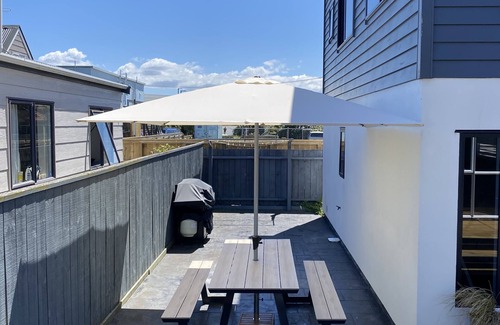 Kilbirnie Apartamento | Ligero, moderno + cerca de todo