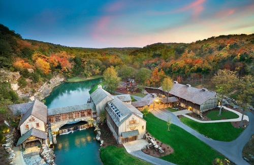 Lampe Casa | Light N Up with a little RNR on Table Rock Lake