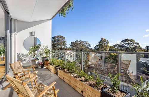 Lane Cove Apartamento | Light, stylish 1BR apartment near shops and transport with parking
