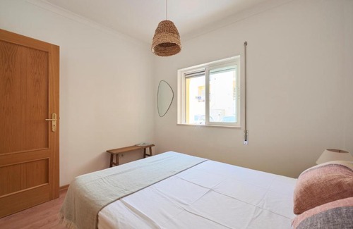 Local da Parvoice Apartamento | Lightful Refuge on the River Front, By TimeCooler