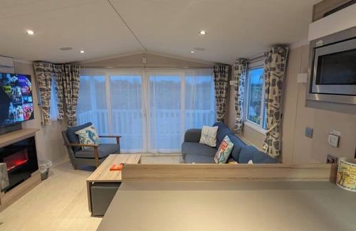 Sandilands Cabina | Lighthouse Lodge - Peaceful & Dog Friendly