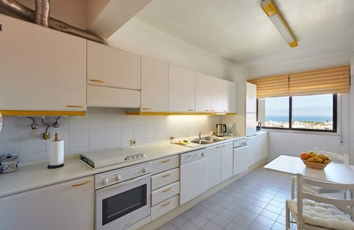 Cascais Apartamento | Apartamento de 1 dormitorio en Cascais con piscina, capacidad para 4 personas - excelente vista al mar