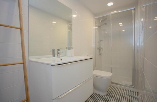 Uniao de Freguesias do Centro Apartamento | Liiiving in Porto | Terrace & Sunny Apartment