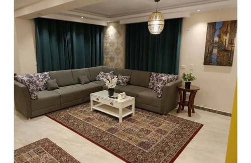 Agouza Condominio | Like a Condominium in Hilton Hotel Suite and Luxury Room