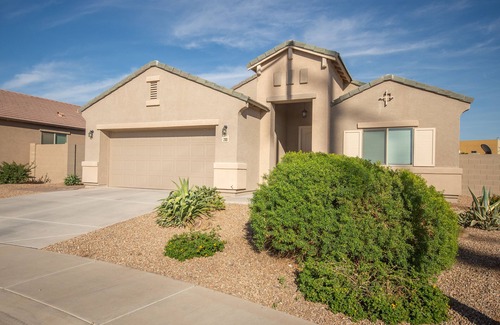 Watson Estates Casa | Like New Home Private pool ,New furnishings, 20 mins to State Farm stadium
