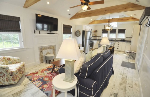 Ocracoke Casa | Lil’Loopy: Un dormitorio casa cerca de muchas atracciones de la isla.