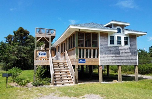 Ocracoke Casa | Lil’Loopy: Un dormitorio casa cerca de muchas atracciones de la isla.