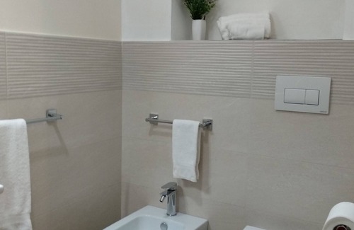 Cornino Cama Y Desayuno | Lilac room b & b cofanomare