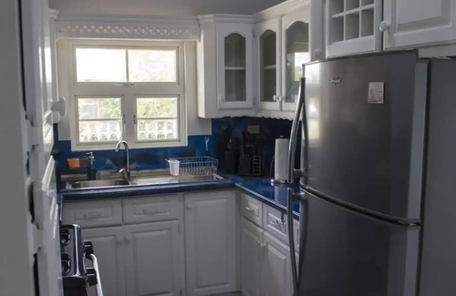 Folkestone Casa | Lilian's House- Sweet Gem 5 mins walk to beach!
