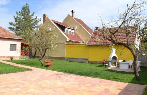 Gyula Apartamento | Liliom Apartman