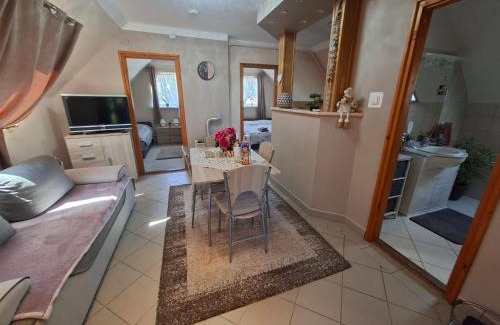 Zsorifurdo Apartamento | Liliom Apartman