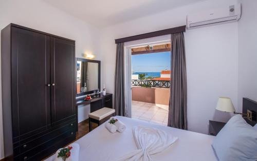 Agia Marina Apartamento | Lilium Hotel