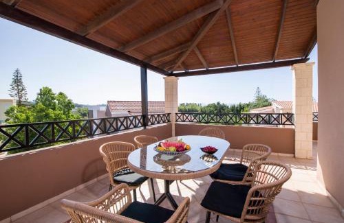 Agia Marina Apartamento | Lilium Hotel