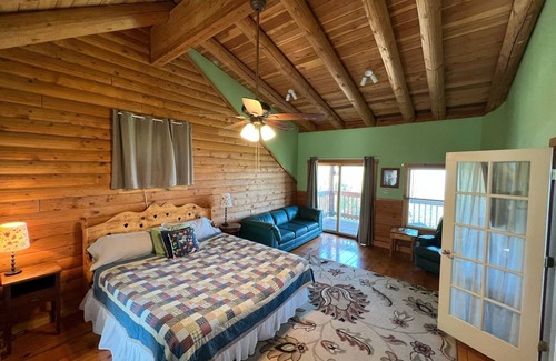 Groveland Cabina | Disfrutar de un agradable superior de la montaña Lodge, con vistas a las montañas y picos de Yosemite