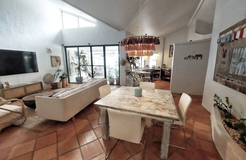 Byron Bay Casa | Lilli Pilli Art House!