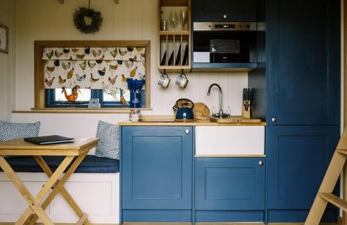 Bottesford Casa | Lillie's Shepherd's Lodge Retreat & Wellness