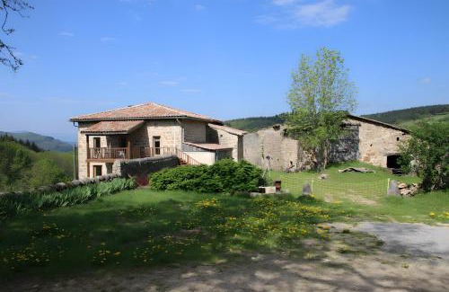 Saint-Julien-Labrousse Apartamento | Lilodahu Gite et animaux rigolos