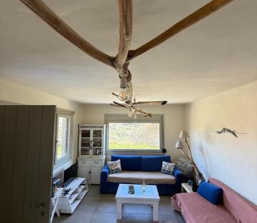 Vourkari Casa | Lily House