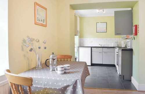 Llanfynydd Cabaña | Lily of the Valley - UK47133