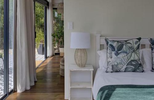 Worcester Casa | Lily Pond