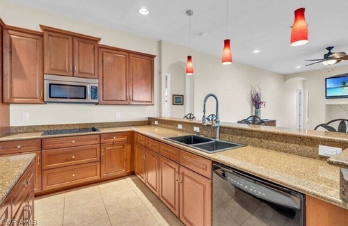 Burnt Store Villa | Lily Rose Villa 3-BR on canal with spectacular sunsets in beautiful Cape Coral