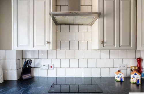 Nottingham Casa | Lily's Stay Central Parking