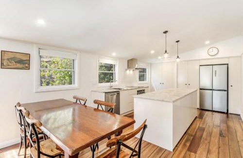 Yamba Casa | Lime Tree Cottage - Pet Friendly