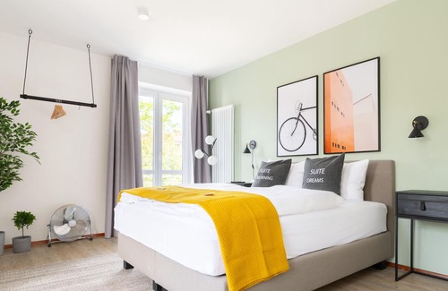 Munchen District Apartamento | limehome Garching | Suite S + balcony (28+ nights)