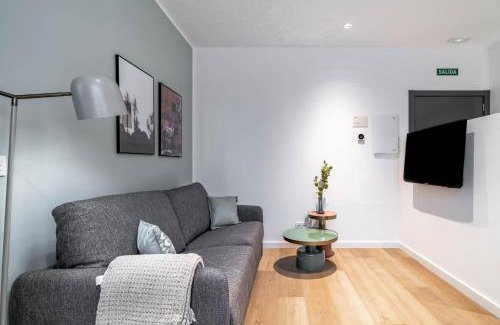 Cruz Roja-Capuchinos Apartamento | Limehome Sevilla Ronda de Capuchinos