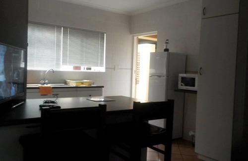 Port Elizabeth Apartamento | Lin's Guest Flat, Framesby, Port Elizabeth.