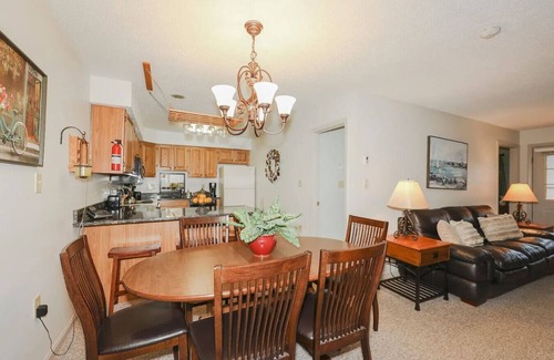 Lincoln Apartamento | Lincoln Condo with slope view