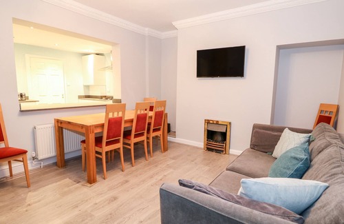 Lincoln Casa | Lincoln House