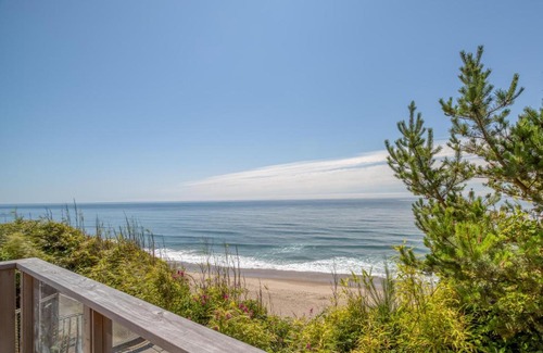 Nelscott Casa | Lincoln Lighthouse