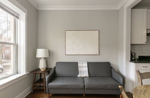 Chicago Apartamento | Lincoln Square Oasis - Bright, Clean and in Great Location