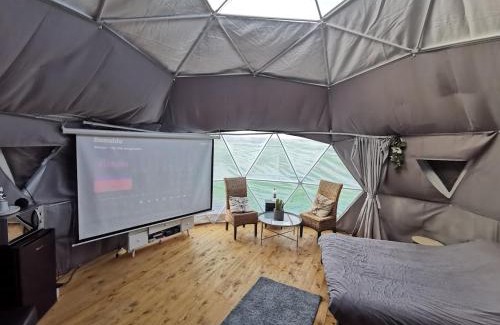 Market Rasen Apartamento | Lincoln Star Dome, Hot tub, BBQ