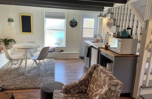 Lunenburg Cabaña | Lincoln Street Carriage House in the heart of Old Town Lunenburg NS