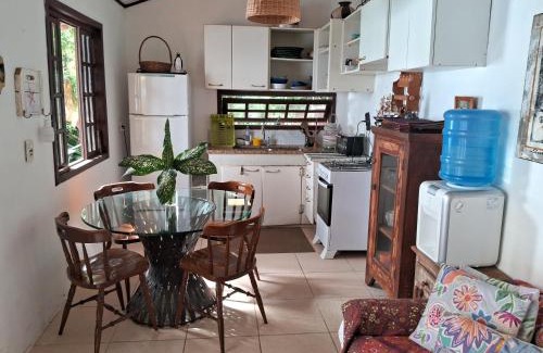 Ilha Grande Casa | Linda Casa aconchegante com 3 quartos, vista incrível e privacidade na Praia da Aripeba-Ilha Grande-acomoda 8 pessoas