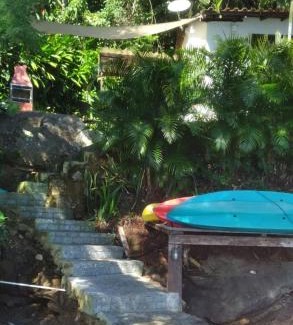 Ilha Grande Casa | Linda Casa aconchegante com 3 quartos, vista incrível e privacidade na Praia da Aripeba-Ilha Grande-acomoda 8 pessoas