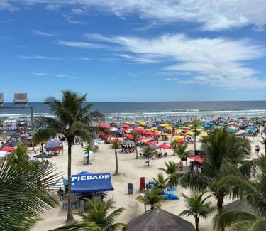 Morada da Praia Casa | Linda casa com piscina privativa Morada da Praia 3 quartos e 4 banheiros Aceita Pet Wi-fi na casa toda Área gourmet com churrasqueira acomoda até 15 pessoas com muito conforto 2 bicicletas disponíveis para um passeio pelo condomíno