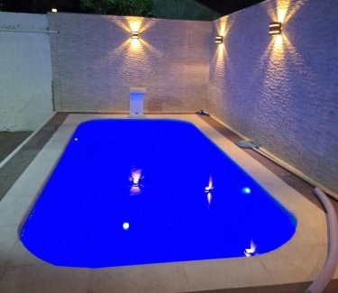 Niteroi Casa | Linda casa, espaçosa, confortável e tranquila