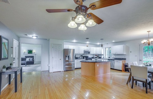 Linden Casa | Linden Family Home w/ Yard < 5 Mi to Wineries!