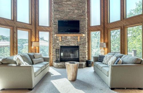 Innsbrook Casa | Linden Lakefront Retreat with Kayaks