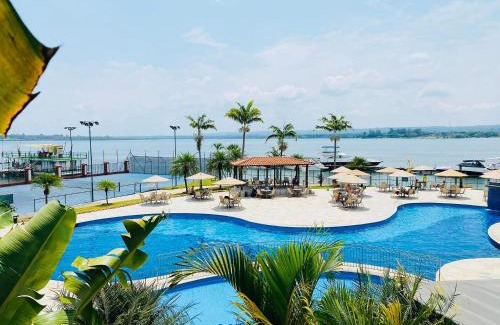 Smin Apartamento | Lindo ap 2 quartos com banheira e vista lago