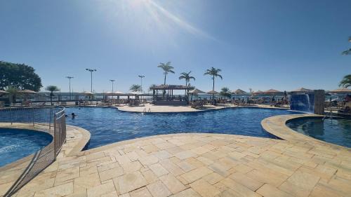 Smin Apartamento | Lindo ap 2 quartos com banheira e vista lago