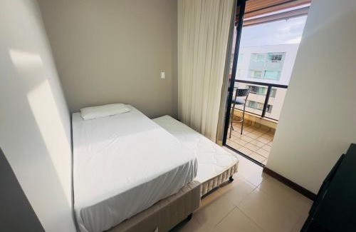 Smin Apartamento | Lindo ap 2 quartos com banheira e vista lago