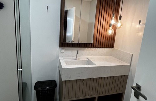Castelo Branco Apartamento | Lindo Apartamento Para vc e sua Família Passarem Suas Férias em Meia Praia-sc