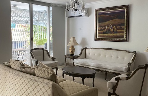 Marbella Apartamento | Lindo Apartamento a dos cuadras de la Cinta Costera
