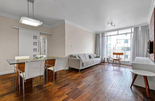 Liberdade Apartamento | Lindo apartamento com 3 Quartos e Sacada na Liberdade